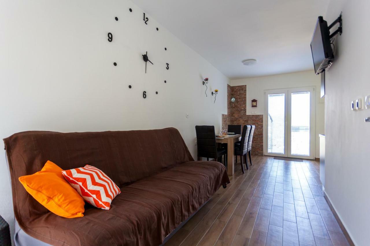 נייביצה Apartment Hasanec By El-Pi Tours מראה חיצוני תמונה